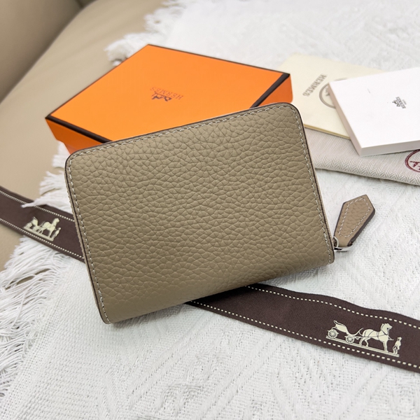 エルメス財布コピー背面デザイン